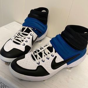 Nike Alpha Huarache Elite 2 Mid Metal Baseball Cleats